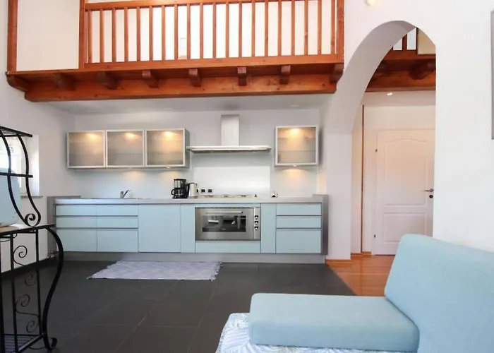 In Mit Eigenem Balkon Und Meerblick By Interhome Апартаменты Башка