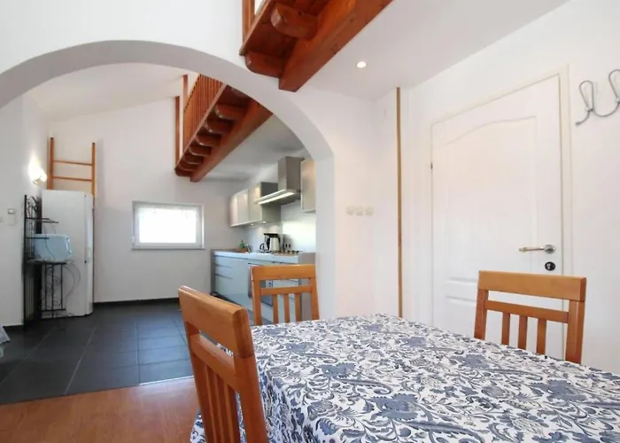 In Mit Eigenem Balkon Und Meerblick By Interhome *